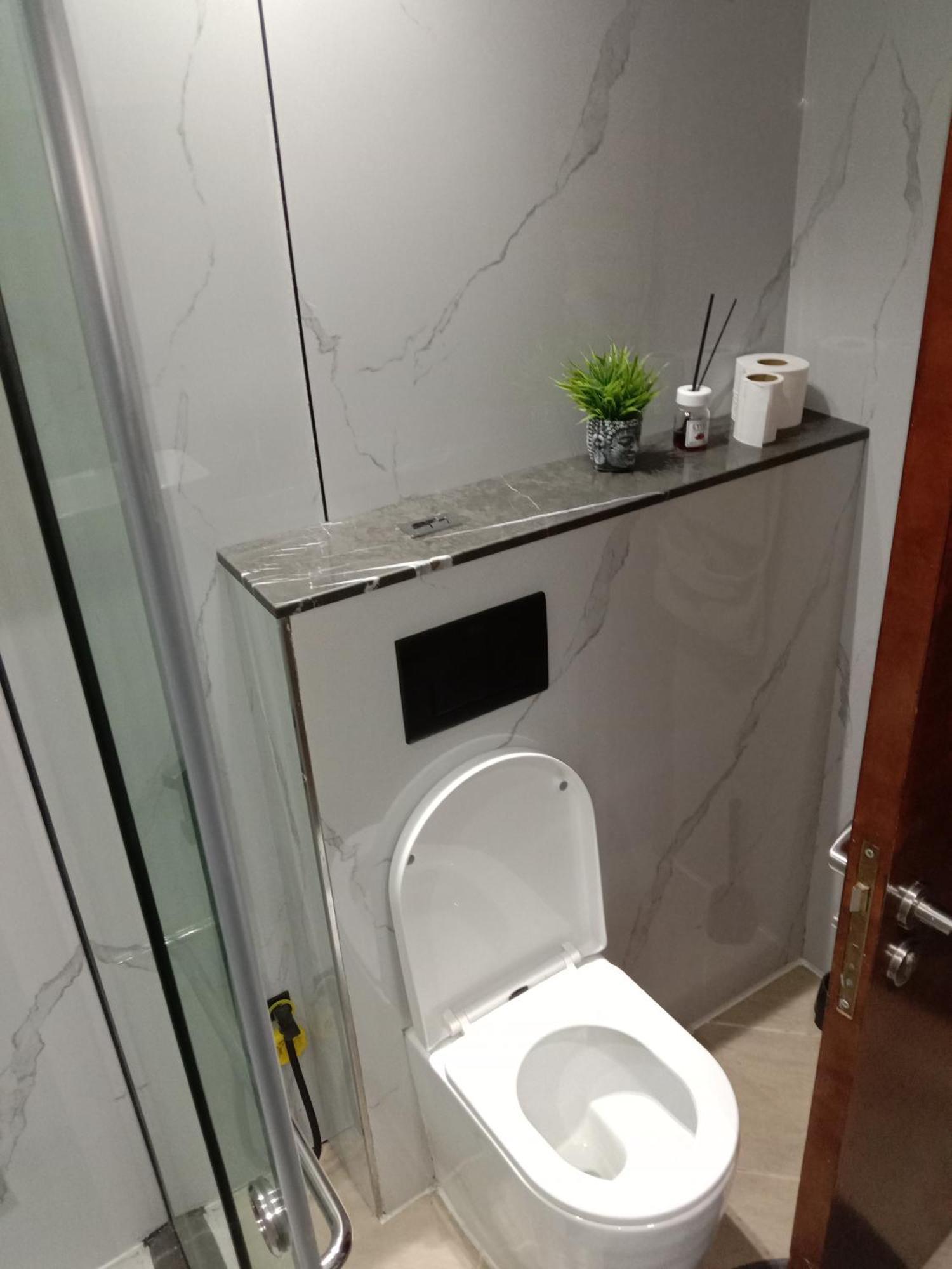Huge Entire Apartment For Couples ,Families & Groups -Up To 5 Guests- With Free Pool, Steam & Sauna ,Jvc,דובאי מראה חיצוני תמונה
